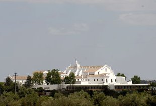 Convento do Espinheiro Heritage Hotel & Spa