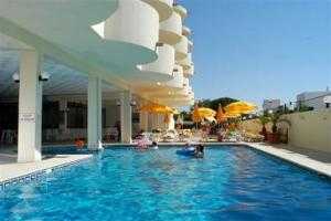 Apartamentos Tur�sticos Alvormar